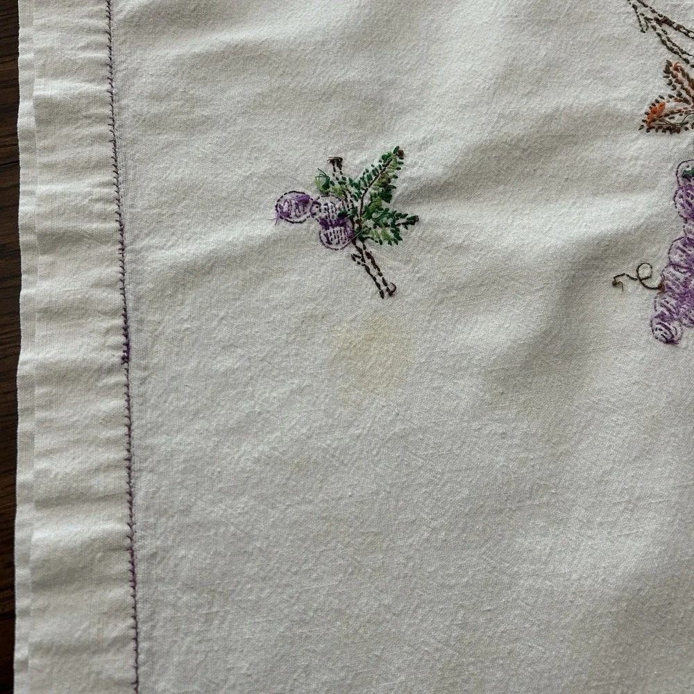 Vintage Cotton Tablecloth Hand Embroidered‎ Grapes Vines 44x50 Cottagecore Wine